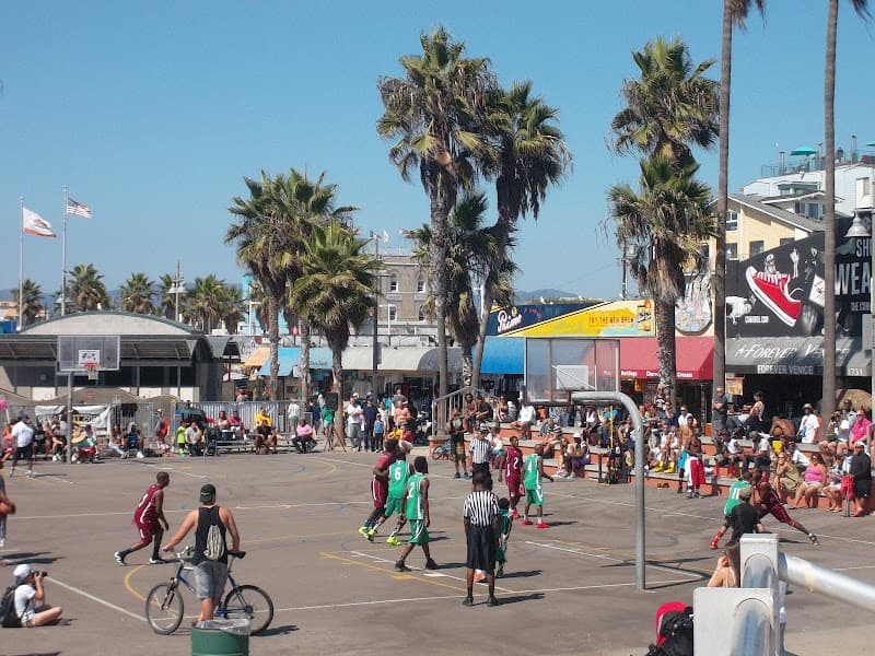 Photo by Jeremy Arnie (Google)