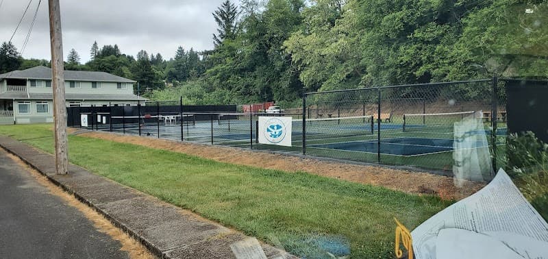 Pickleball Courts