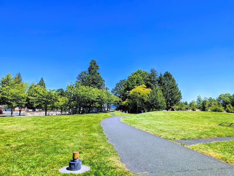 Photo by Dawn Elliott (Google)