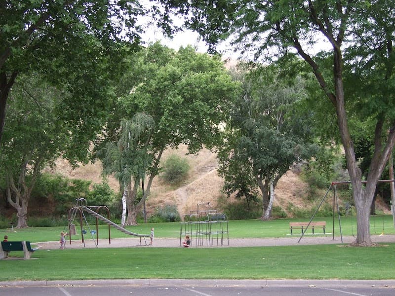 Yantis Park