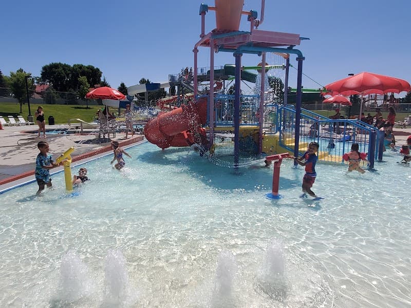 Photo by Mia (Google)