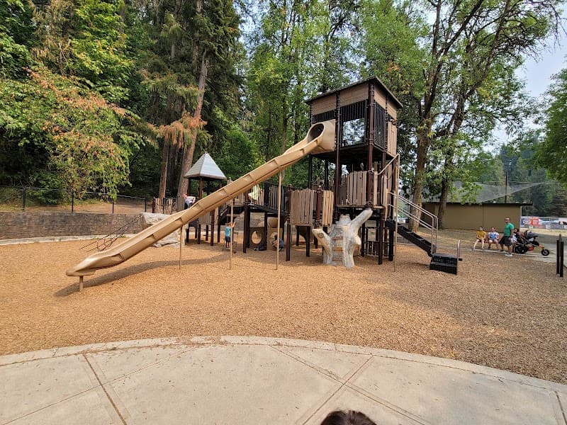 Photo by Kara (Google)