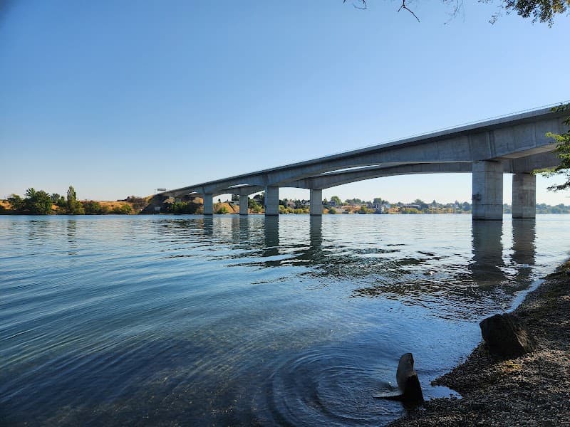 Columbia Point Marina Park