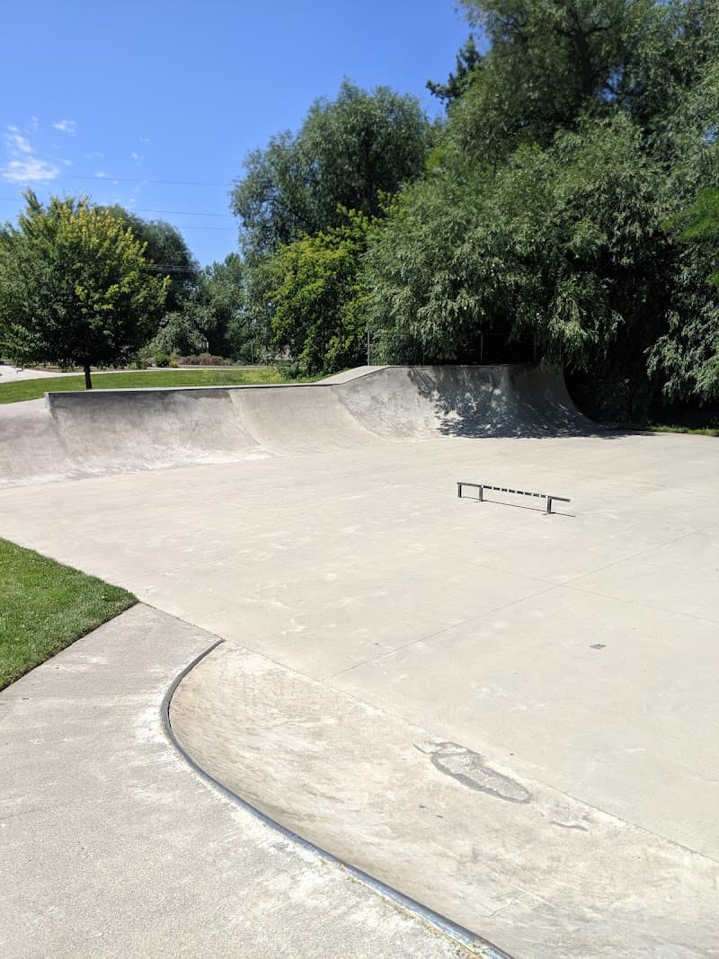 Photo by Chenoa Taze Toney (Google)