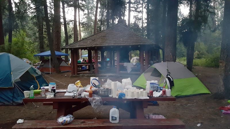 Photo by Luis Tapia (Google)