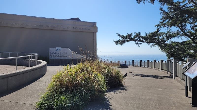 Photo by Darlirra (Google)