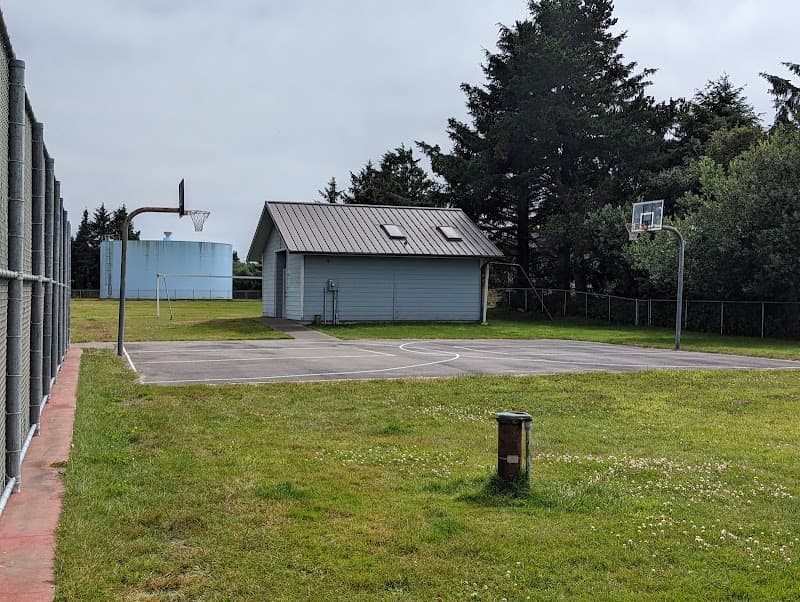 Photo by Eldri Earles (Google)