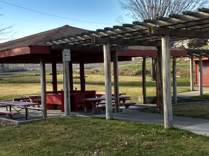 Naches Applewood Park