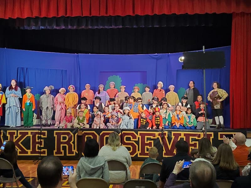 Lake Roosevelt High School Gym