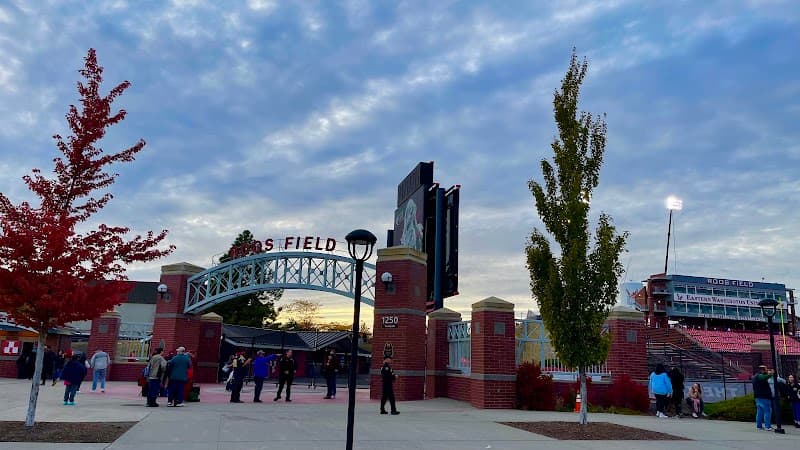 Photo by Gabe McDonald (Google)