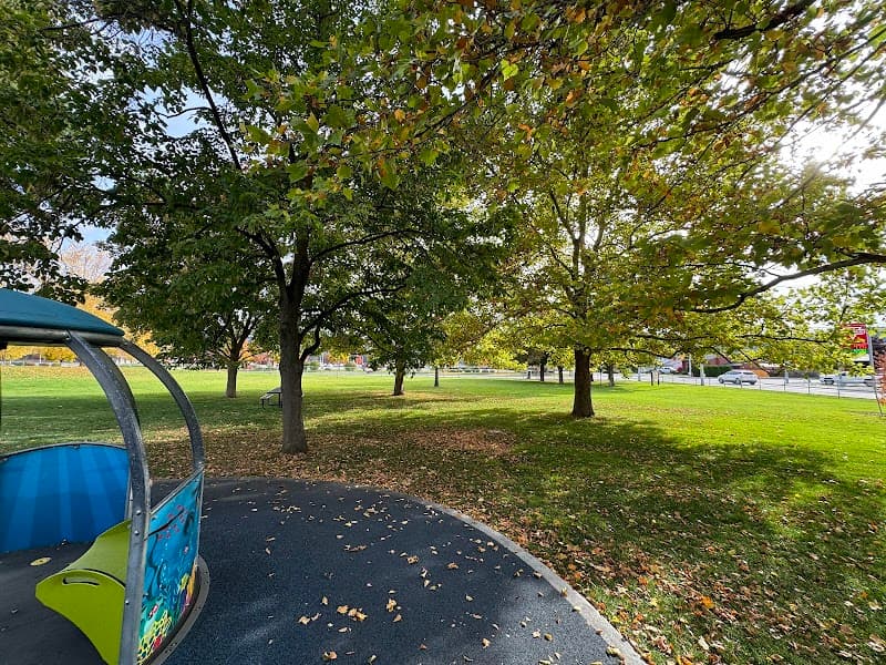 Photo by Andre Lee (Google)