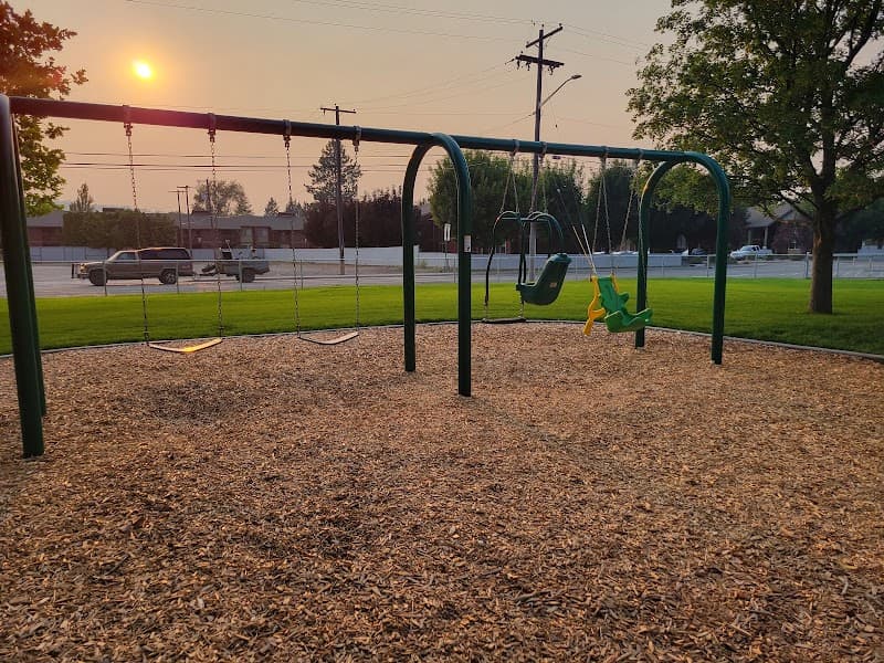 Photo by kisakame (Google)