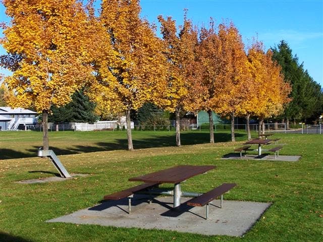 Photo by Browns Park (Google)