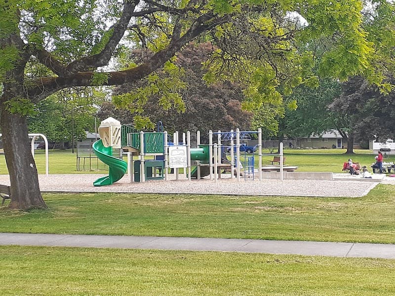 Photo by Mark “Gordon/Marqui” Gordon (Google)