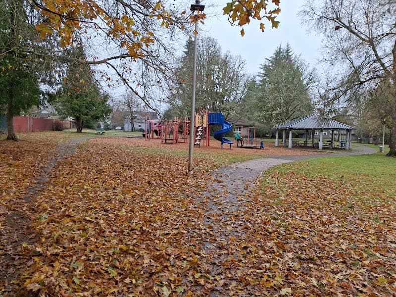 Photo by cammiejean Wilson (Cj) (Google)