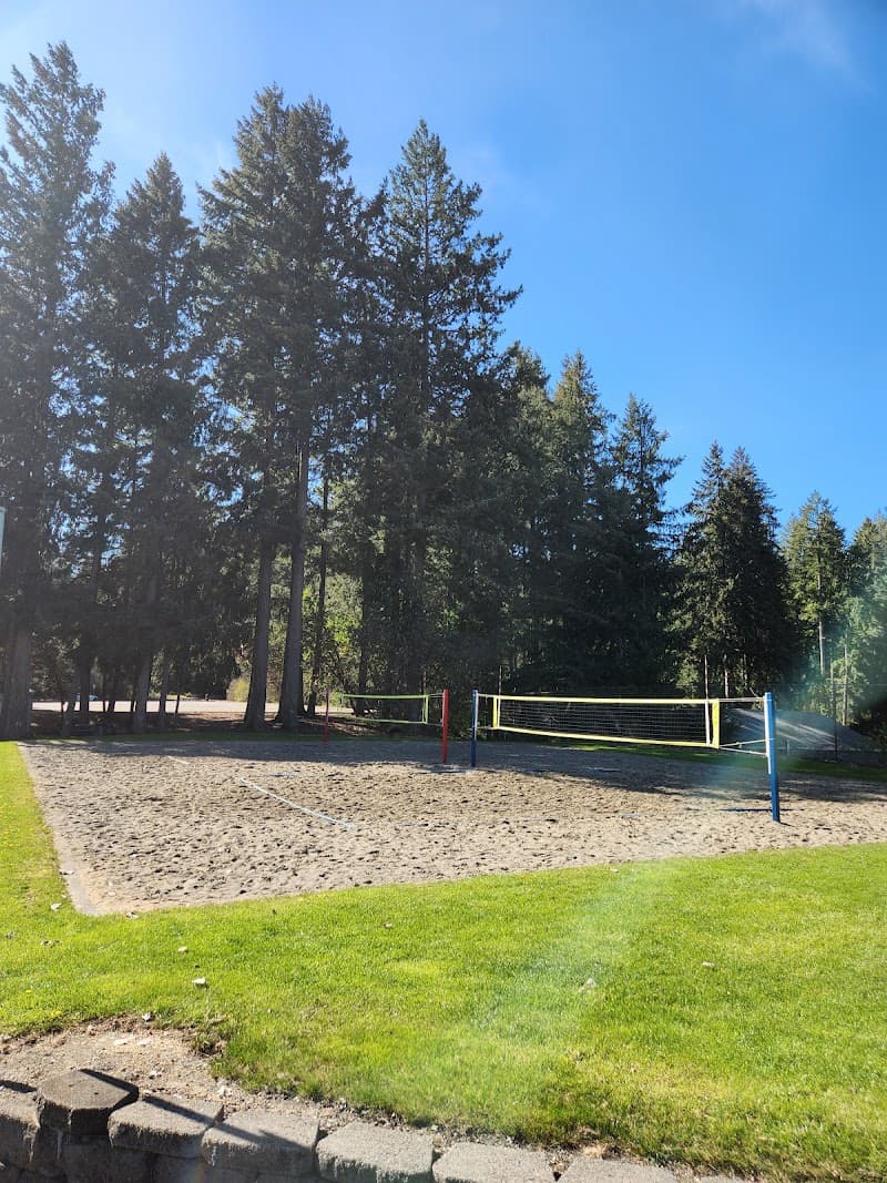 Long Lake Park Beach Volleyball Courts (2)