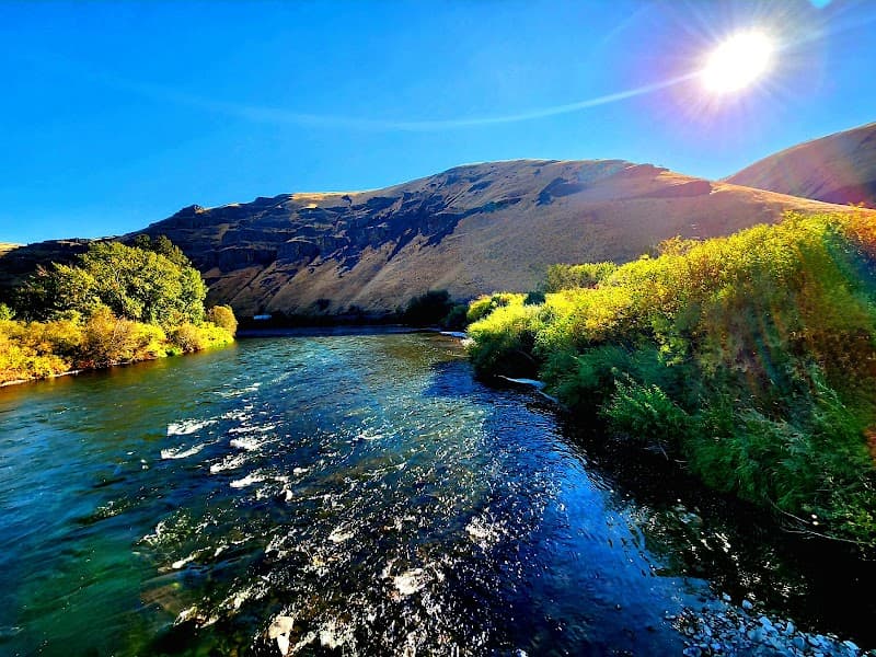 Photo by pacificnorthwestlandrover (Google)