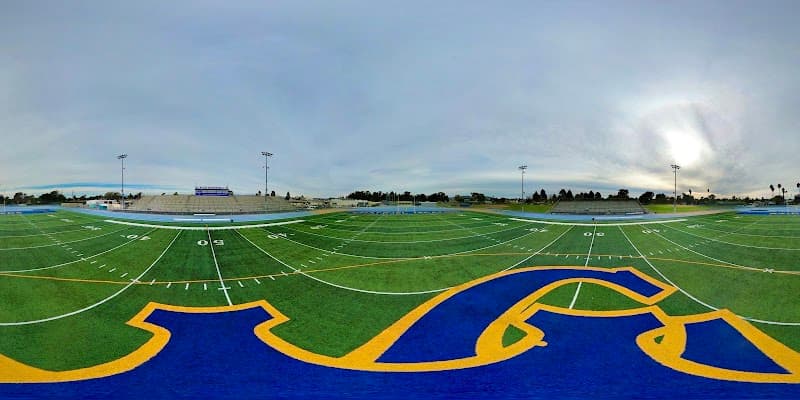 Photo by Alex Ramon (Google)