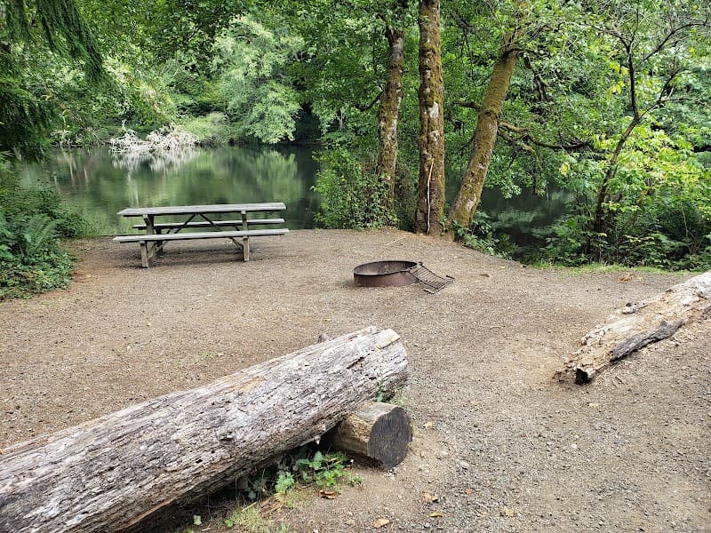 Lake Sylvia State Park