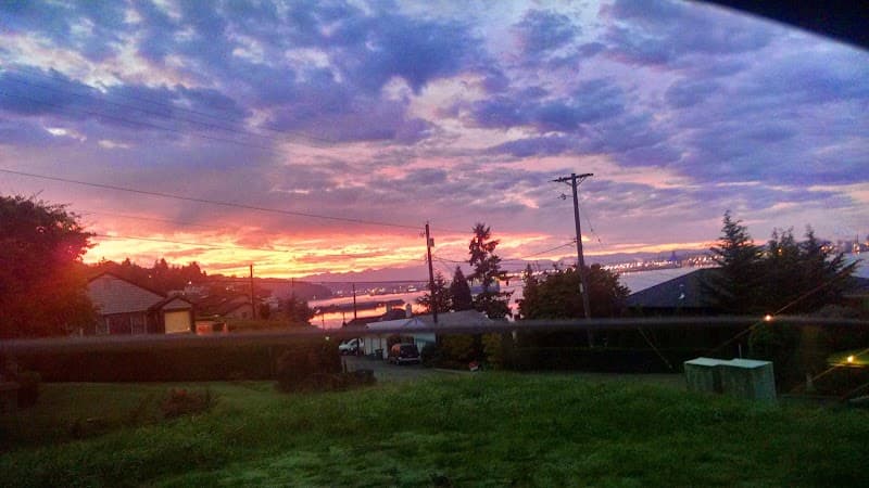 Browns Point Playfield Tennis & Pickleball Courts