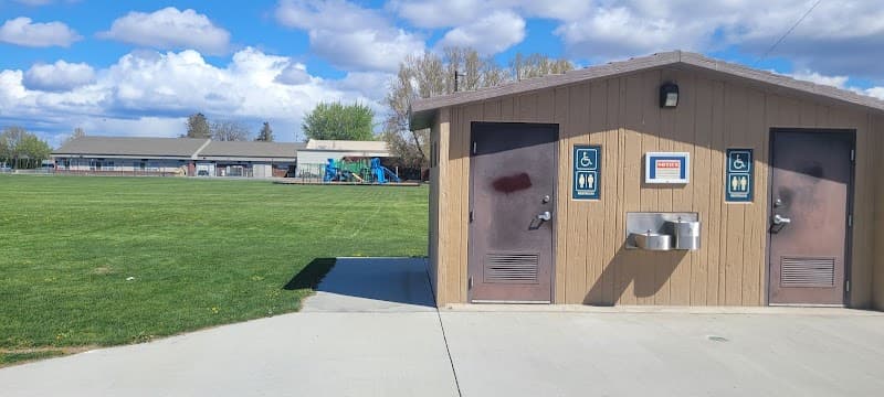 Photo by Thomas (Google)