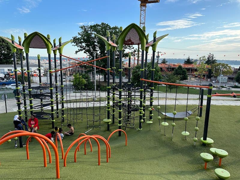 Photo by hiram silva (Google)