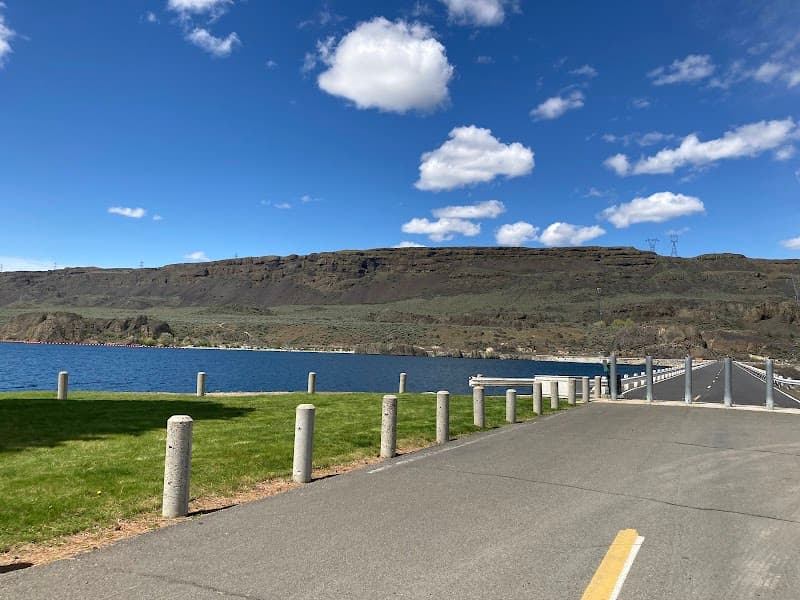 Photo by Brett (Google)