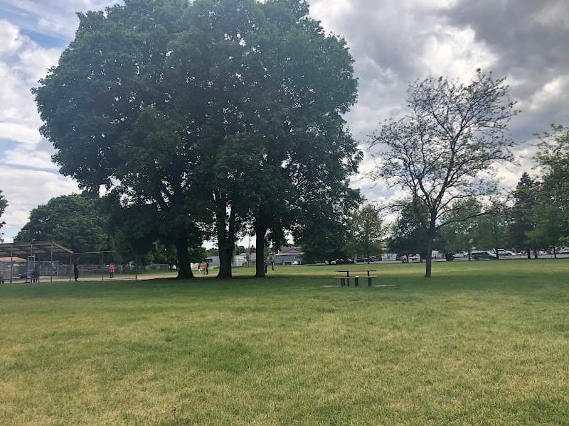 Photo by G&B Reeves (Google)