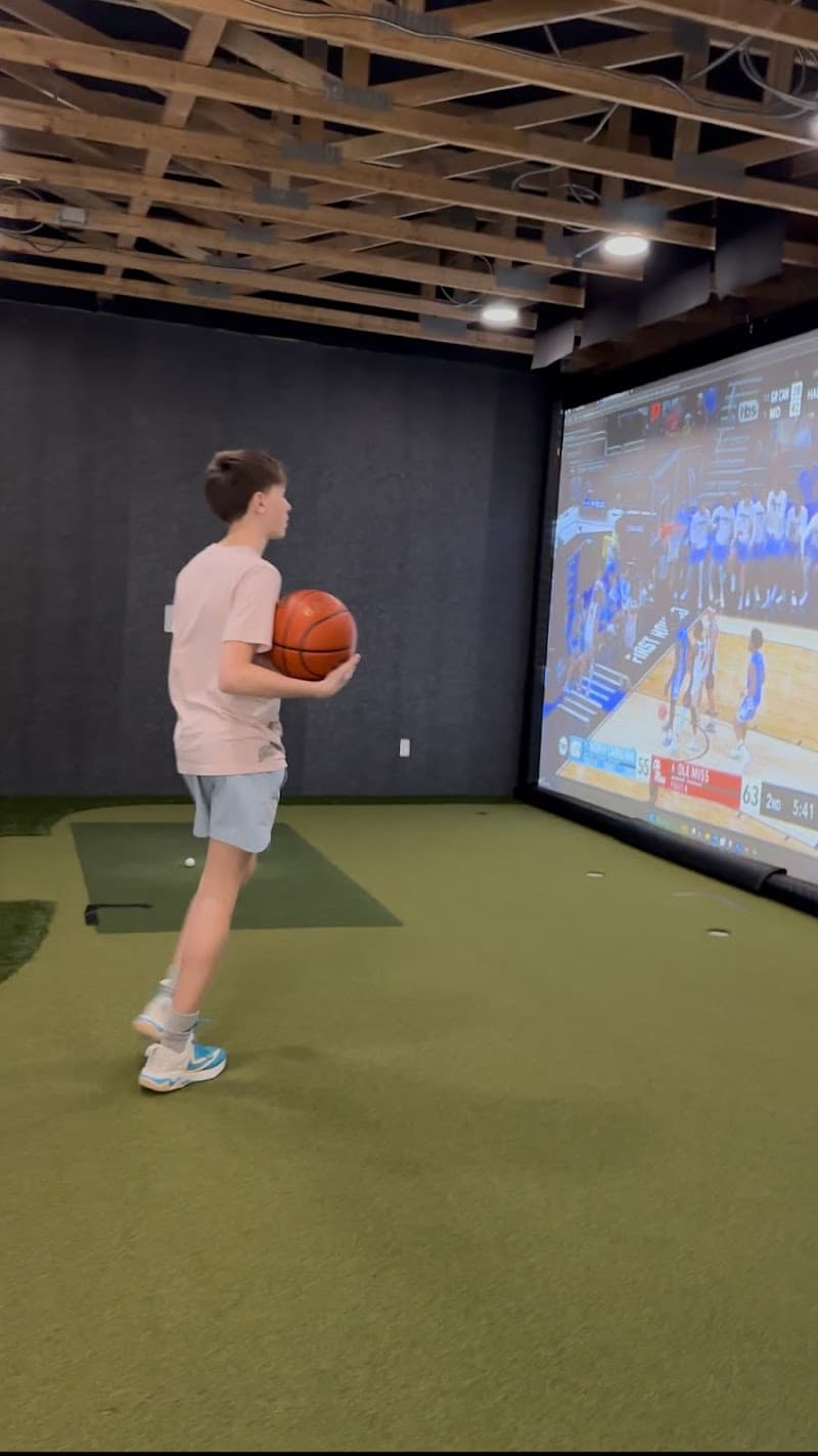 Photo by Buckets Gym (Google)