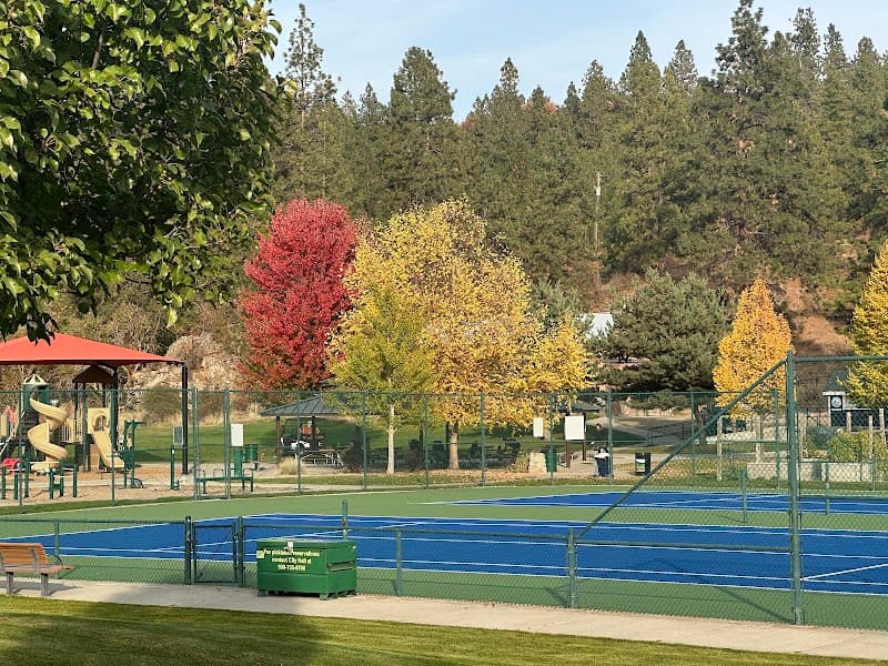 Photo by Cathy Carlson (Google)