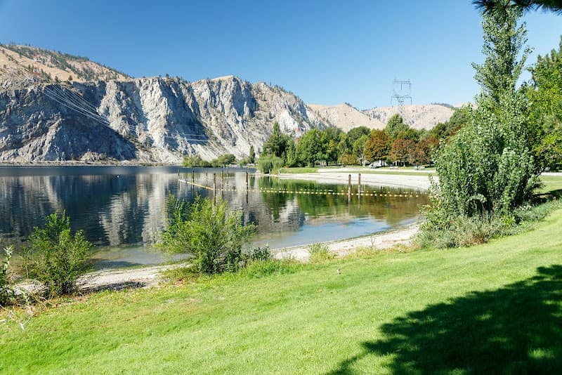 Photo by Ludomir B (Google)