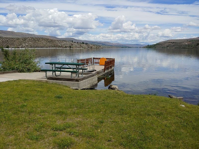 Photo by Bryan Hermans (Google)