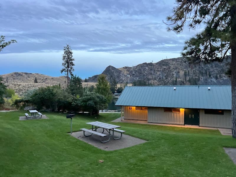 Photo by BloxBlox Man (Google)