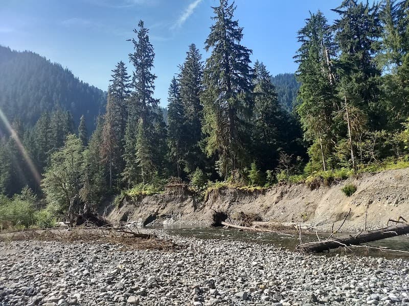 Photo by Tom B (Google)