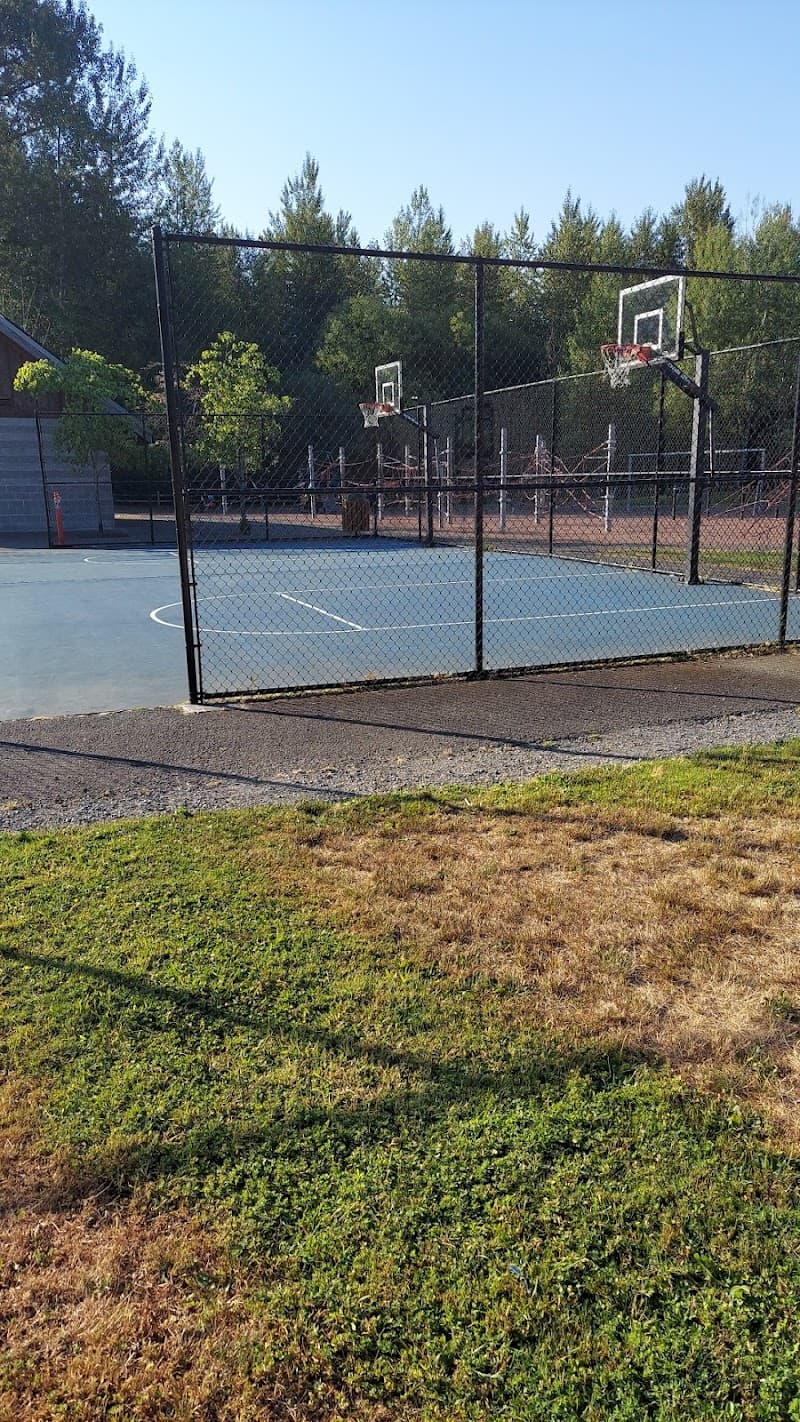 Cottage Lake Park Basketball Courts