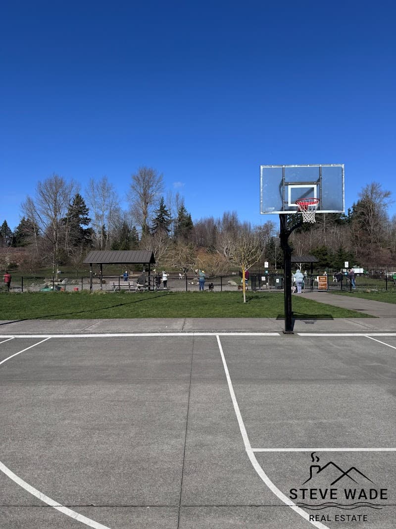 Squalicum Creek Park Basketball Court