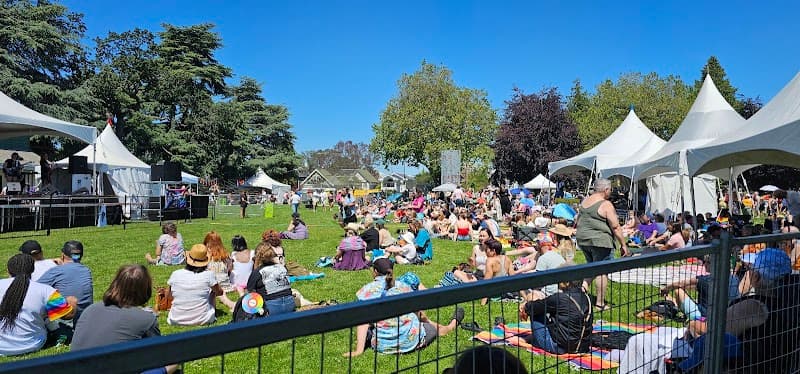 Photo by Dave Bodaly (Google)