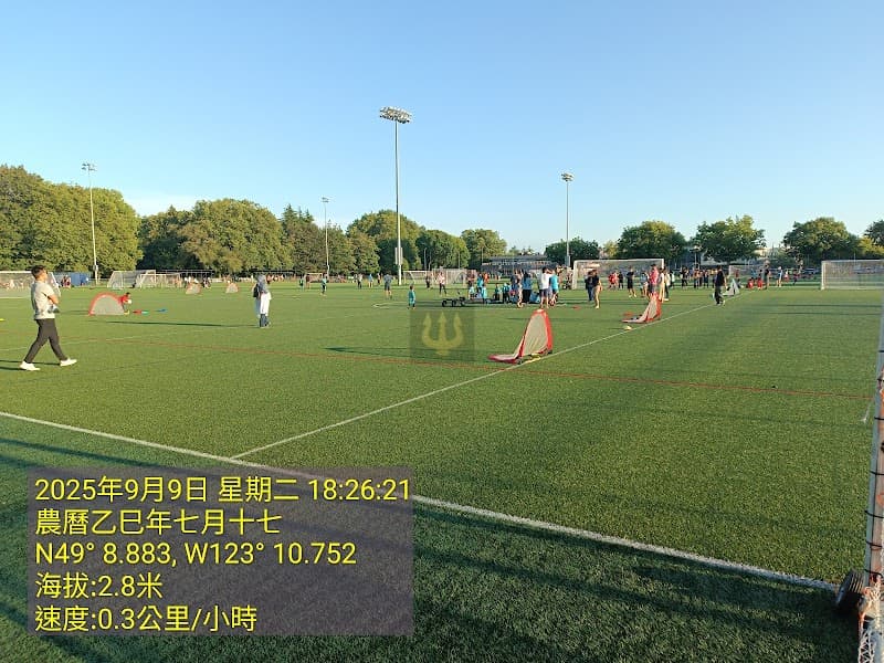 Photo by Wl Wl (Google)