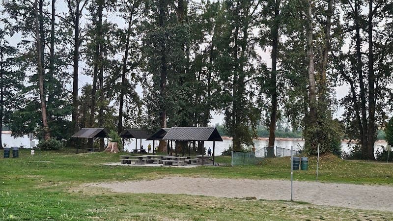 Photo by Luke L'sk (Google)