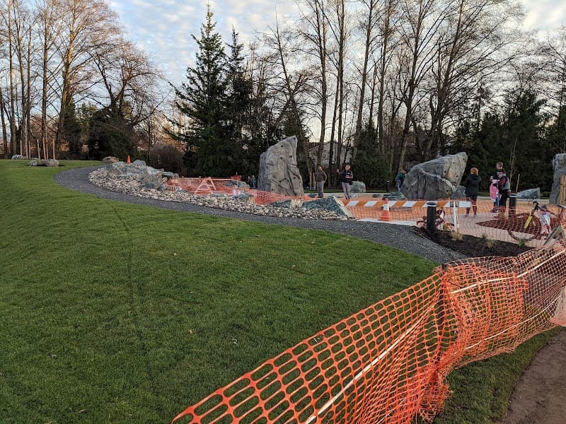 Bender Fields - Lynden Parks
