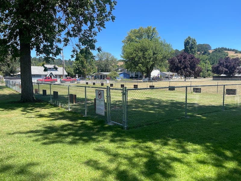 Photo by J “ZoeChloe” G (Google)