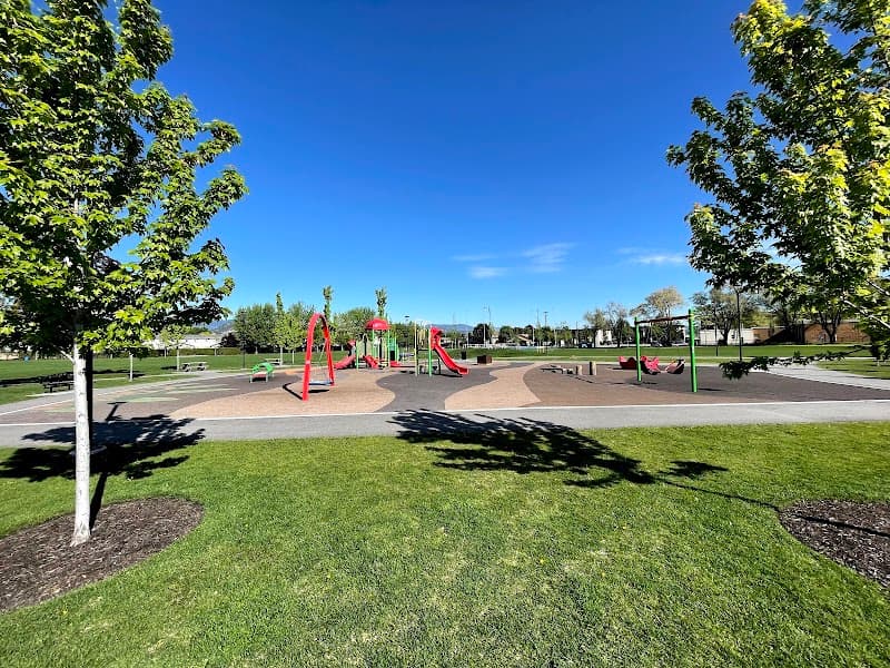 Photo by Frans Pynappels (Google)