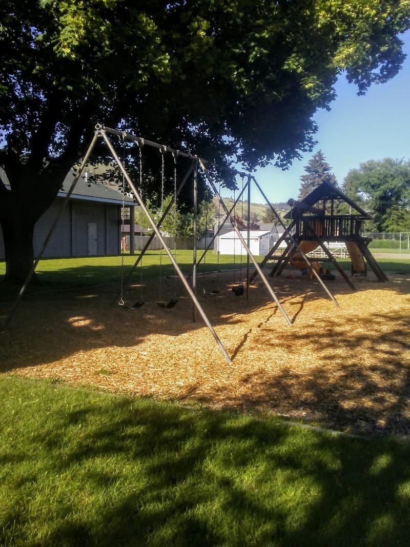 Photo by Lorilee Technetium (Google)