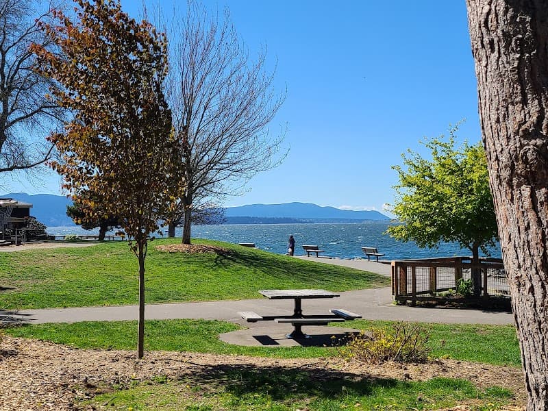 Photo by Denise (Google)