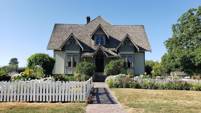 Photo by Jose R Quezada (Qosmokid) (Google)