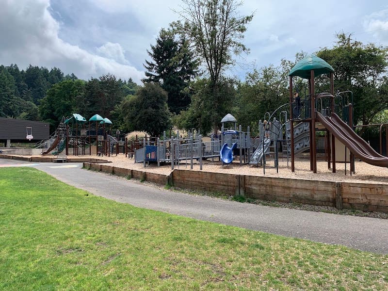 Photo by Red Dolan (Google)