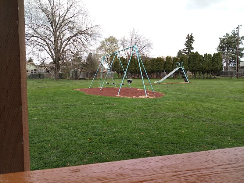 Photo by SPCyakima107 (Google)