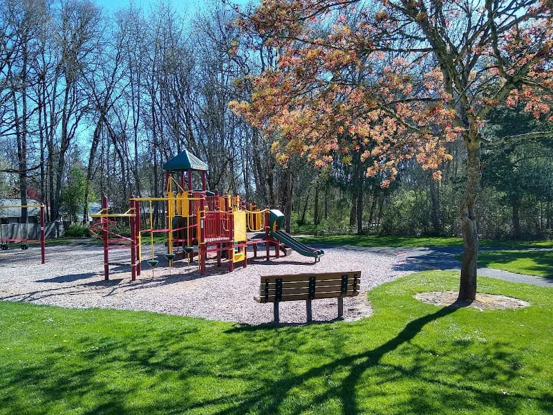 Photo by E Lee (Google)