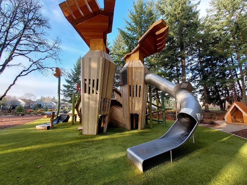 Photo by COOS BAY (Google)