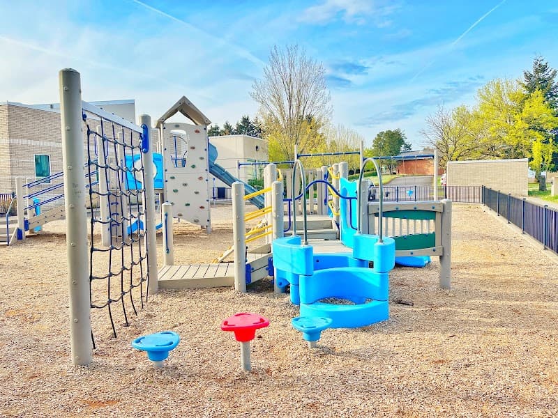 Photo by Tri To (Google)